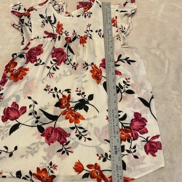 Old Navy White Blouse with Pink and Orange Floral Design - Picture 12 of 14